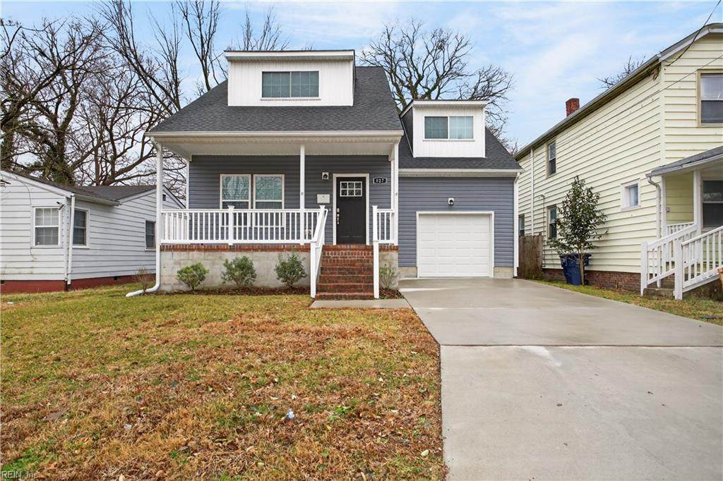 827 43rd St - Photo 1