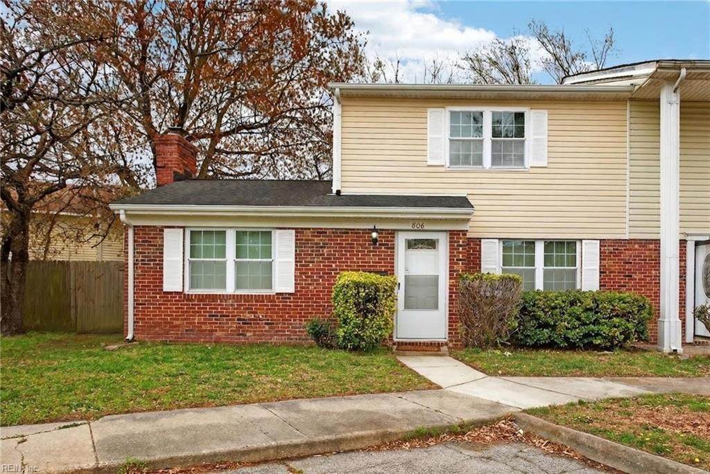 806 Grosvenor Ct - Photo 1