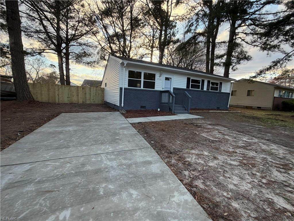 3709 Bosun Dr - Photo 1