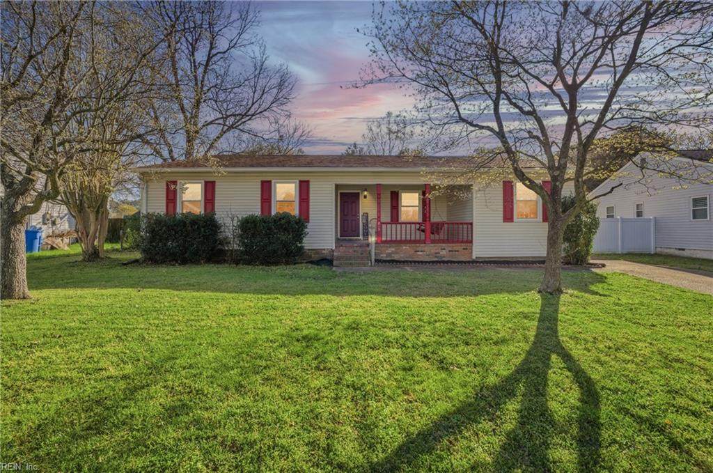 813 Carolyn Dr - Photo 1