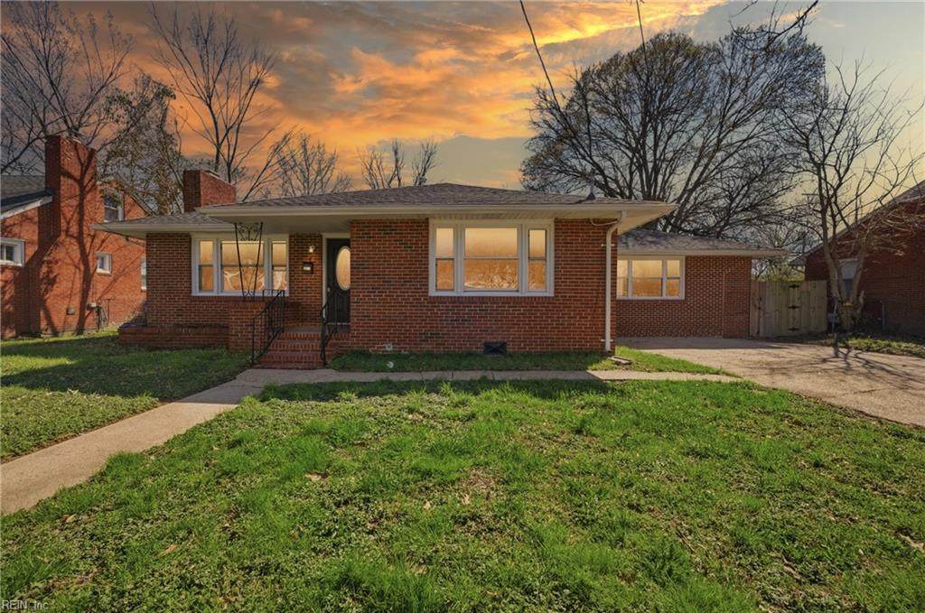 2811 Mapleton Ave - Photo 1
