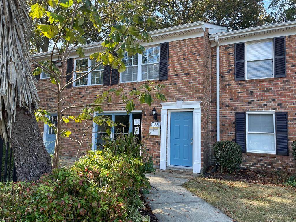 1001 Barclay Sq - Photo 1