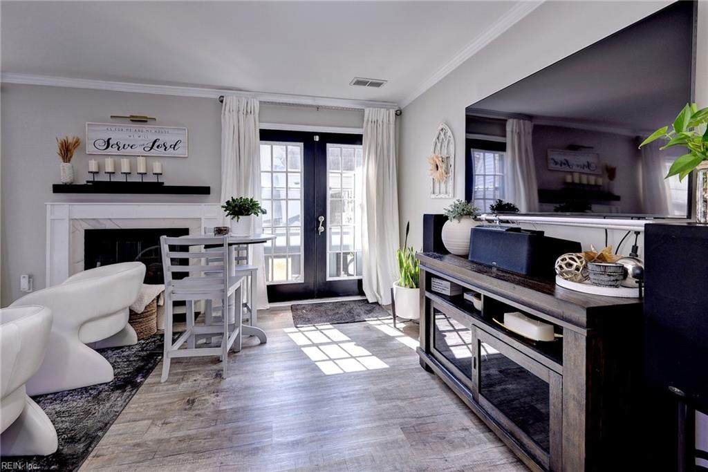 162 Wellesley Dr - Photo 1