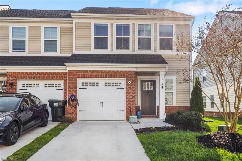 126 Two Penny Pl - Photo 1