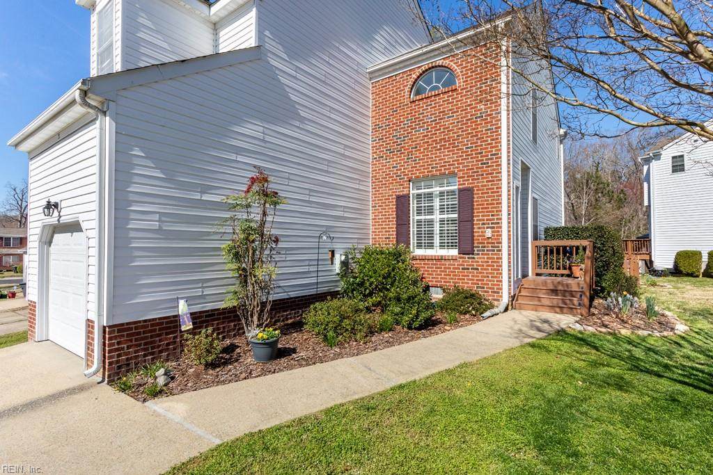 3 Creekmere Cv - Photo 1