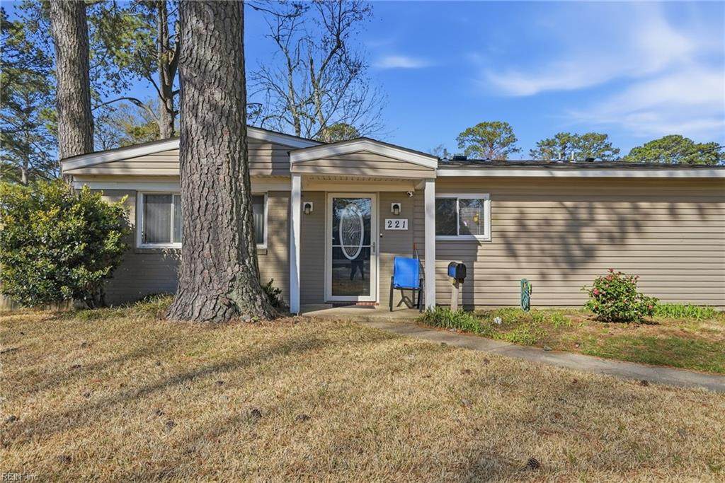 221 Cassady Ave - Photo 1