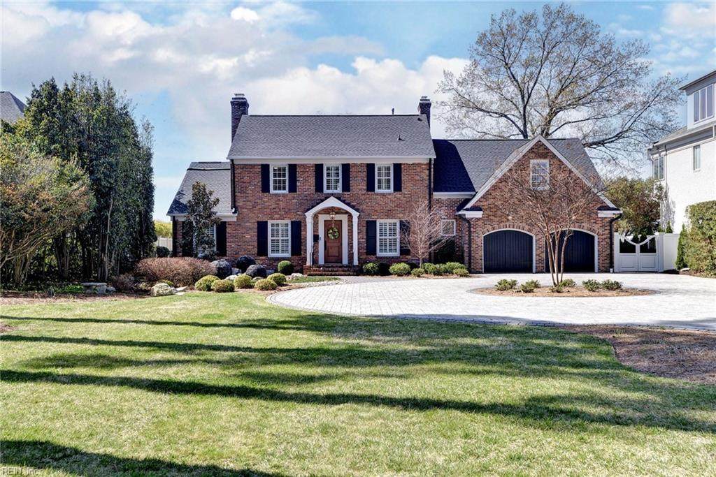 811 Riverside Dr - Photo 1