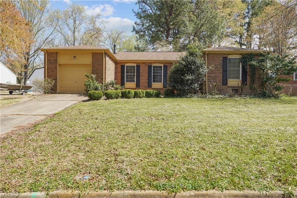 592 Windjammer Cres - Photo 1