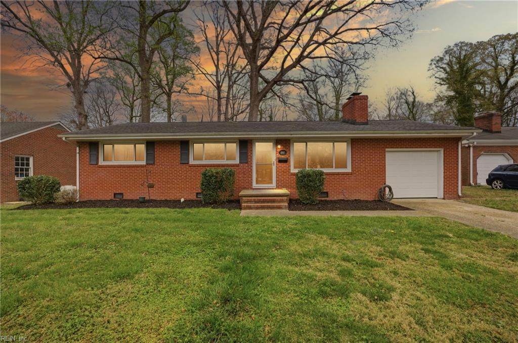 444 Eastwood Dr - Photo 1