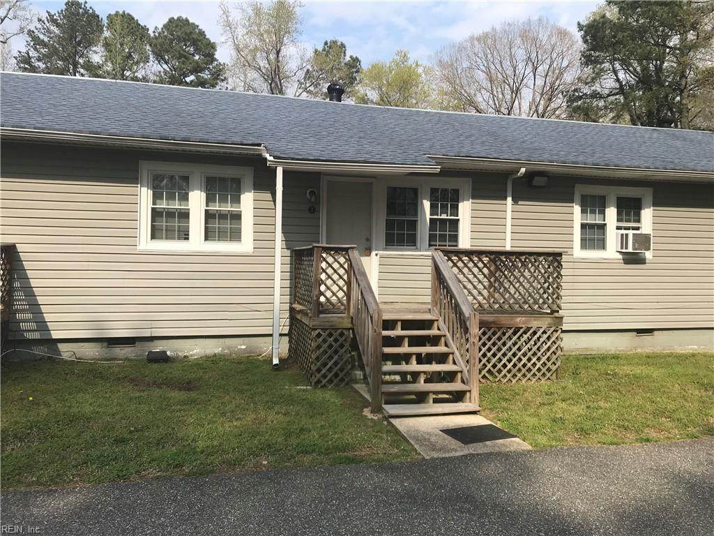 908 Old Williamsburg Rd - Photo 1