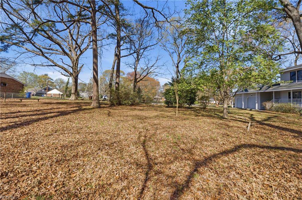 921 Michael Dr - Photo 1