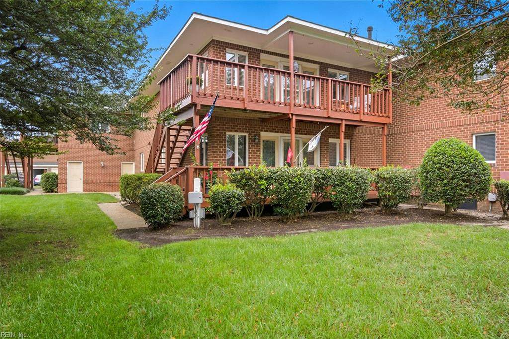 1226 Foursome Ln - Photo 1