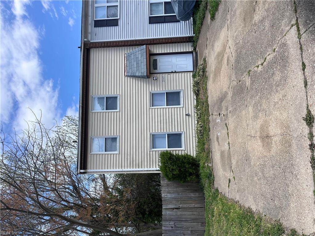 2147 Kimball Cir - Photo 1
