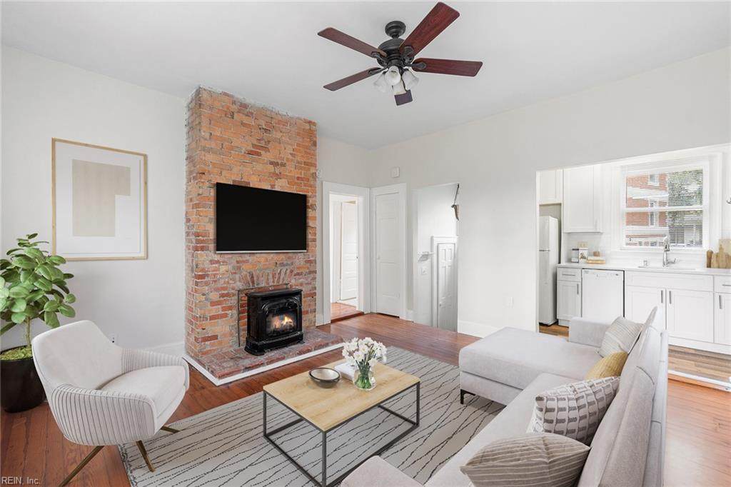 407 Warren Cres - Photo 1