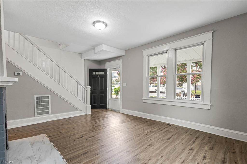 https://bt-photos.global.ssl.fastly.net/rein/orig_boomver_1_10627534-2.jpg