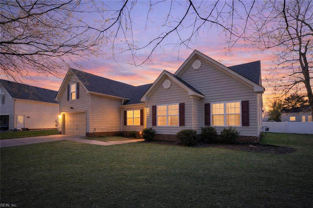 371 Canaan Cir - Photo 1