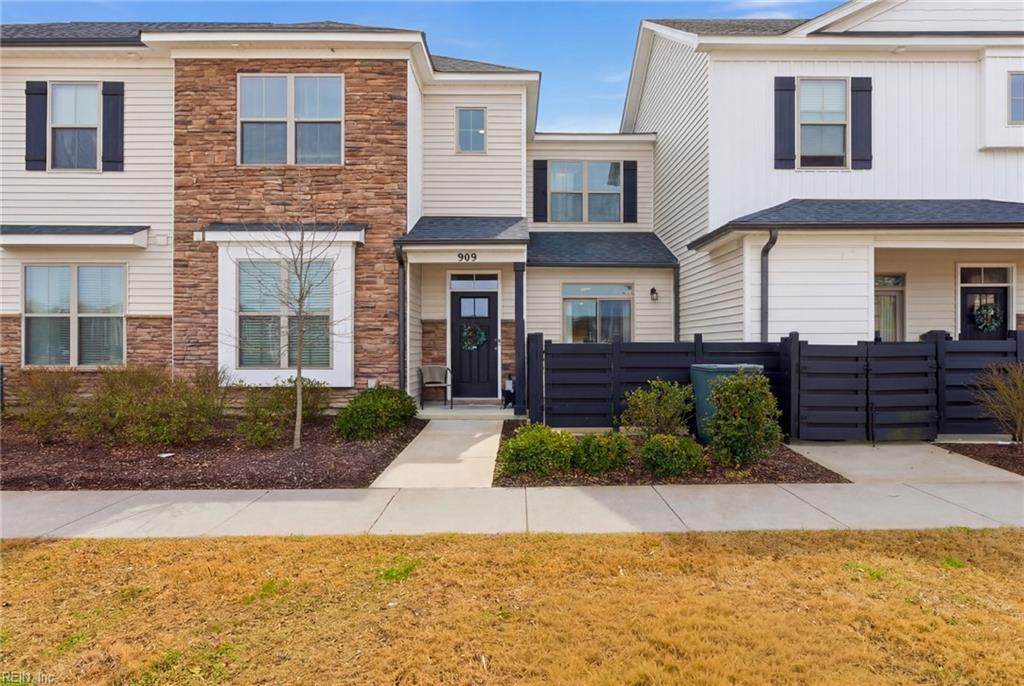 909 Kathy Ann Way - Photo 1