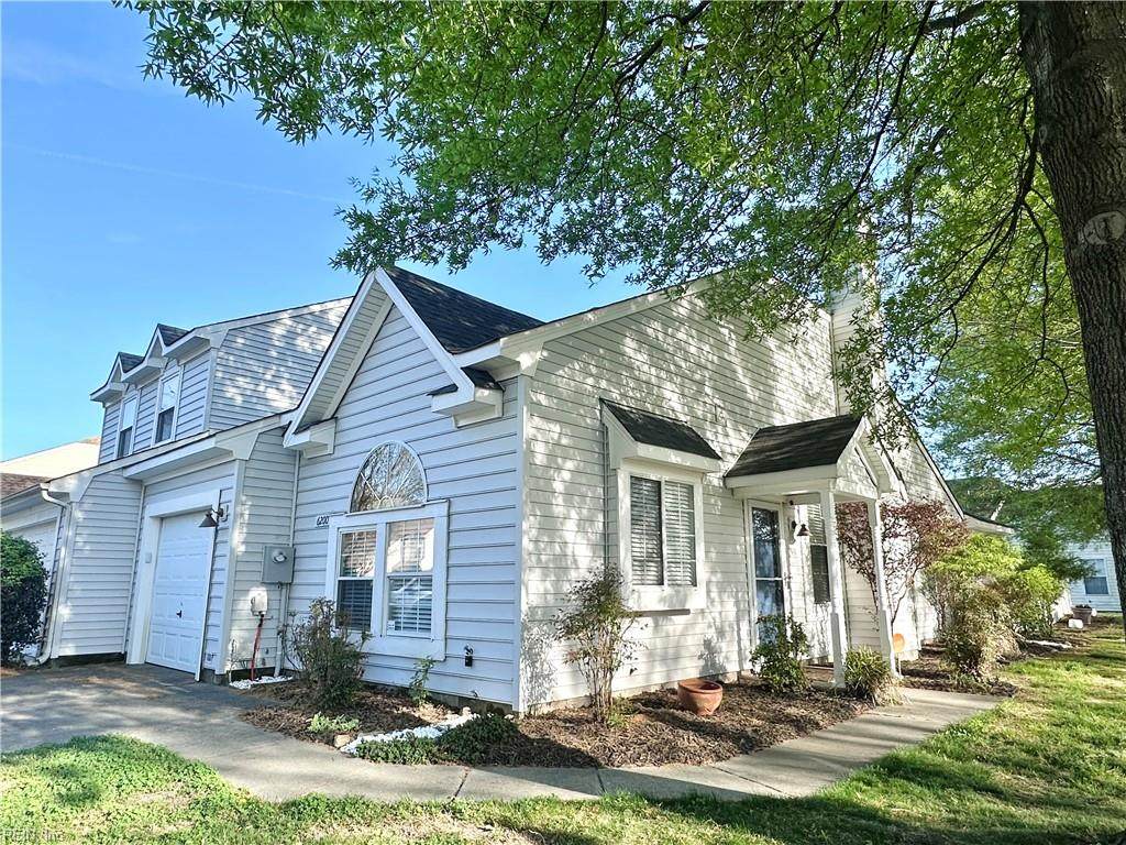 6200 Oakglen Dr - Photo 1