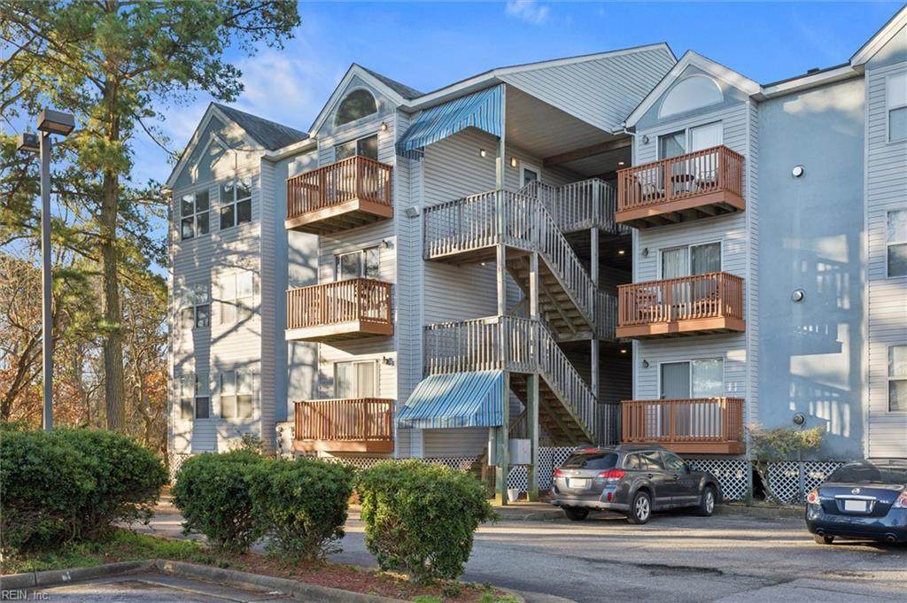 1563 King St - Photo 1
