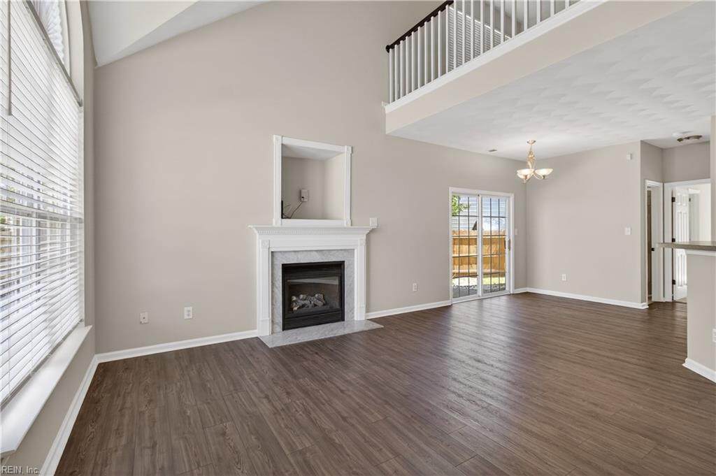 1209 Topgallant Ct - Photo 1