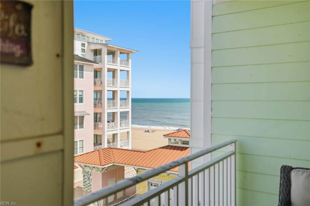 3738 Sandpiper Rd - Photo 1