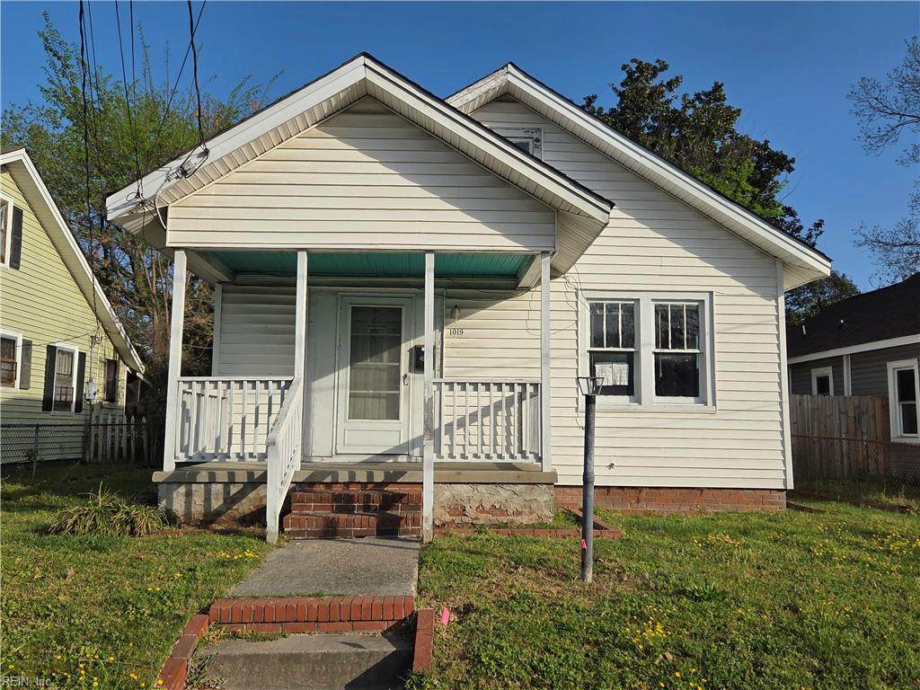 1019 22nd St - Photo 1