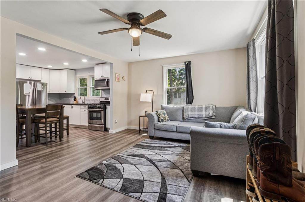222 Charles Ave - Photo 1