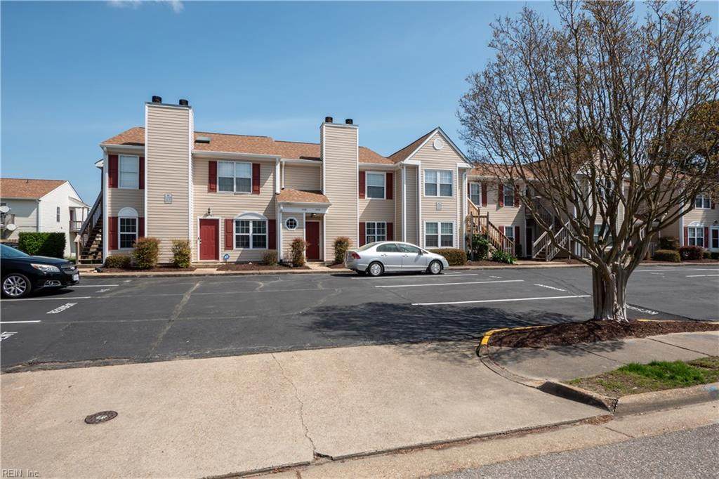 1446 Deerpond Ln - Photo 1
