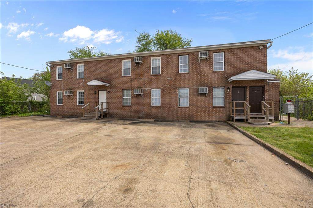 712 Roswell Ave - Photo 1