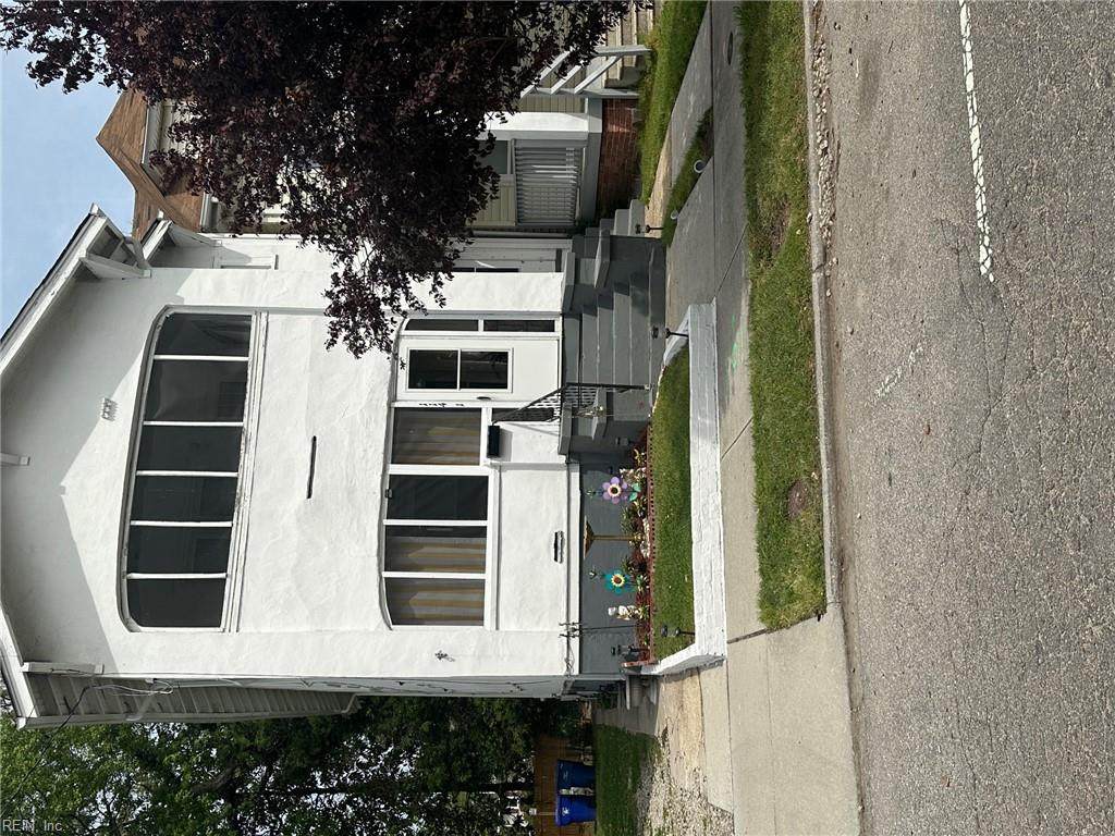 114 38th St - Photo 1