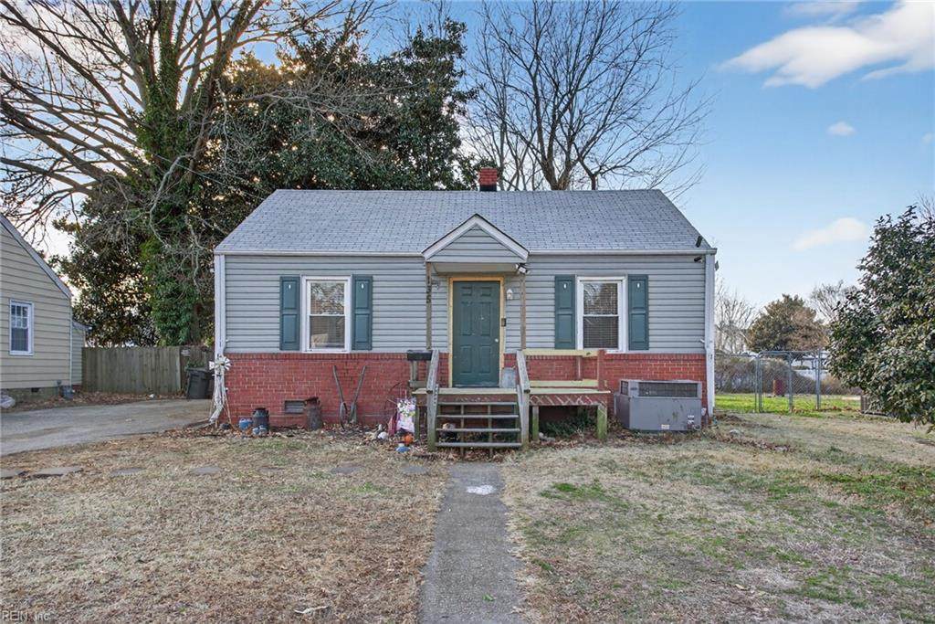 135 Roland Dr - Photo 1
