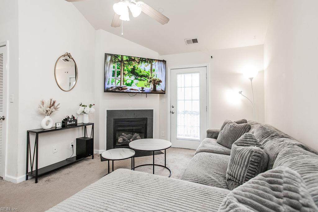 431 Old Colonial Way - Photo 1