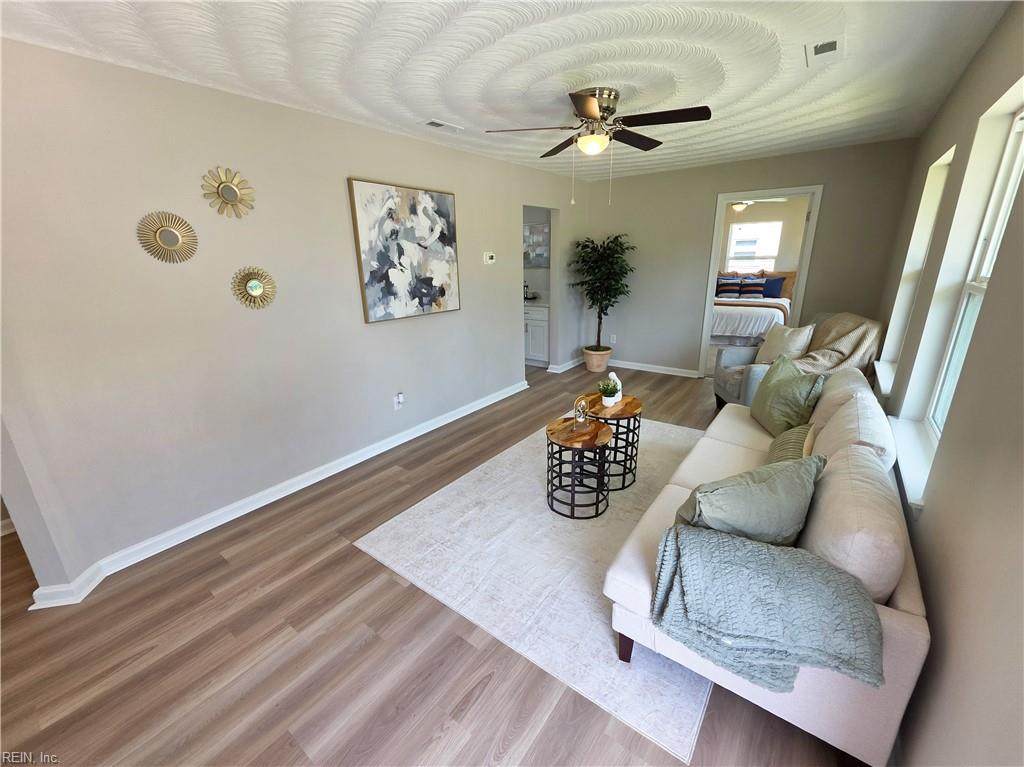 303 Bunche Blvd - Photo 1