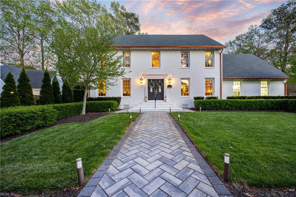 621 Hollygate Ln - Photo 1