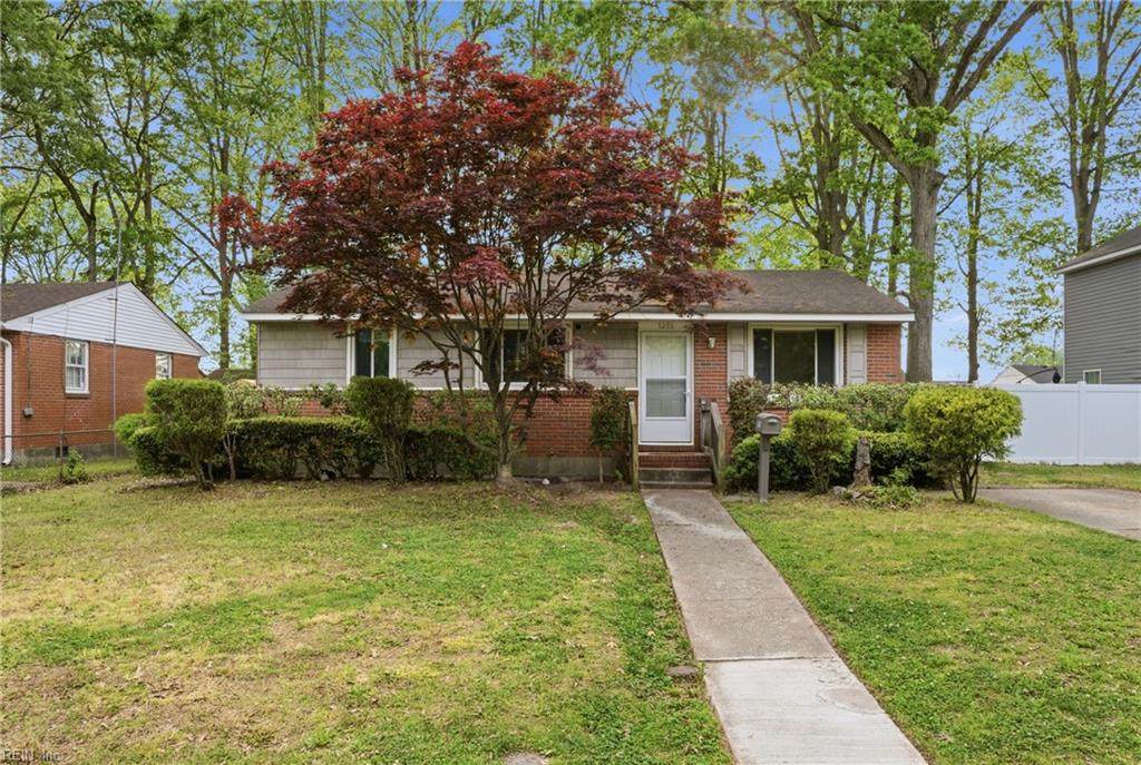 1206 Cleona Dr - Photo 1
