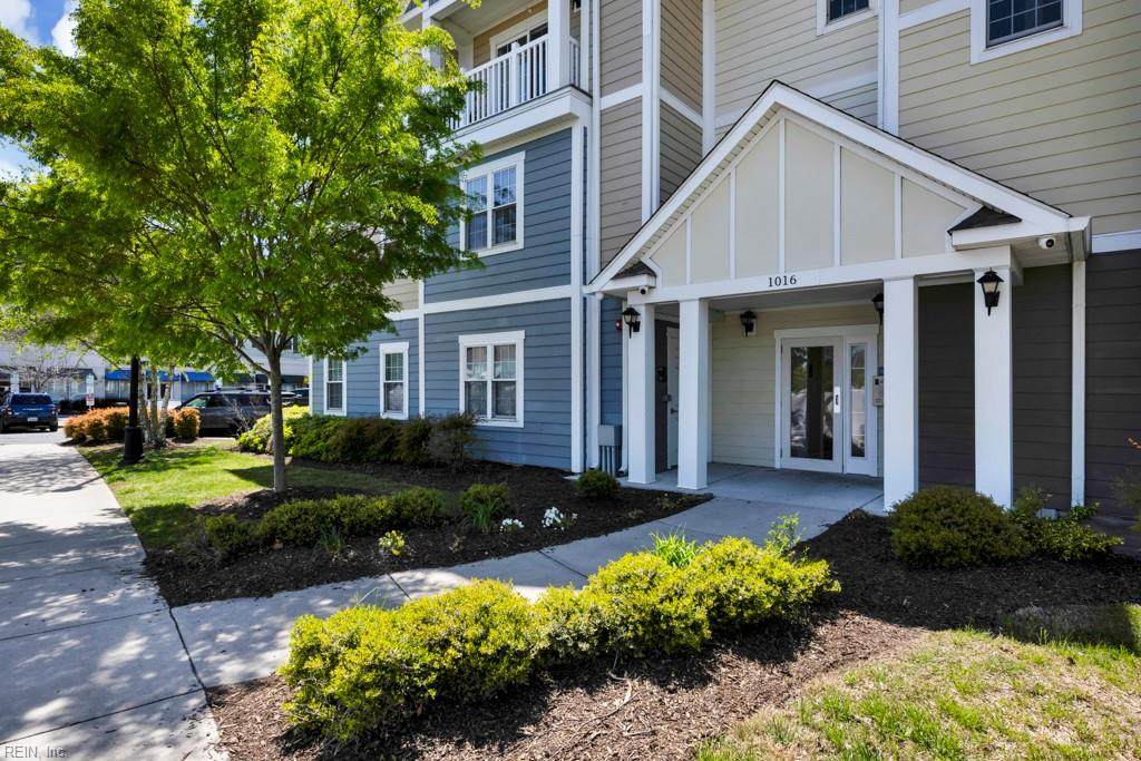 1016 Thoroughgood Way - Photo 1