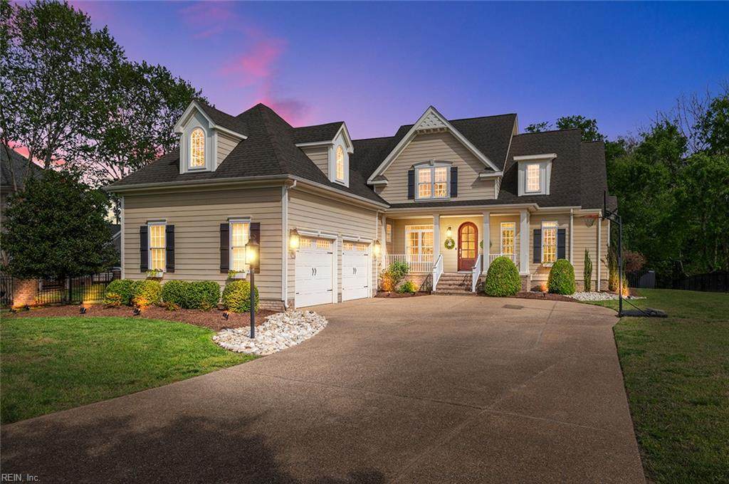 107 Colonial Way - Photo 1