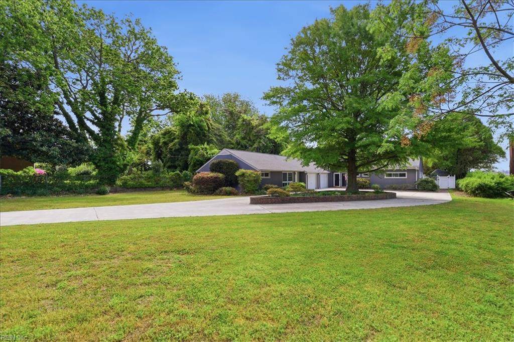 54 Willard Ave - Photo 1