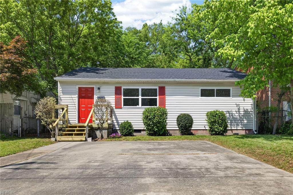 1344 40th St - Photo 1