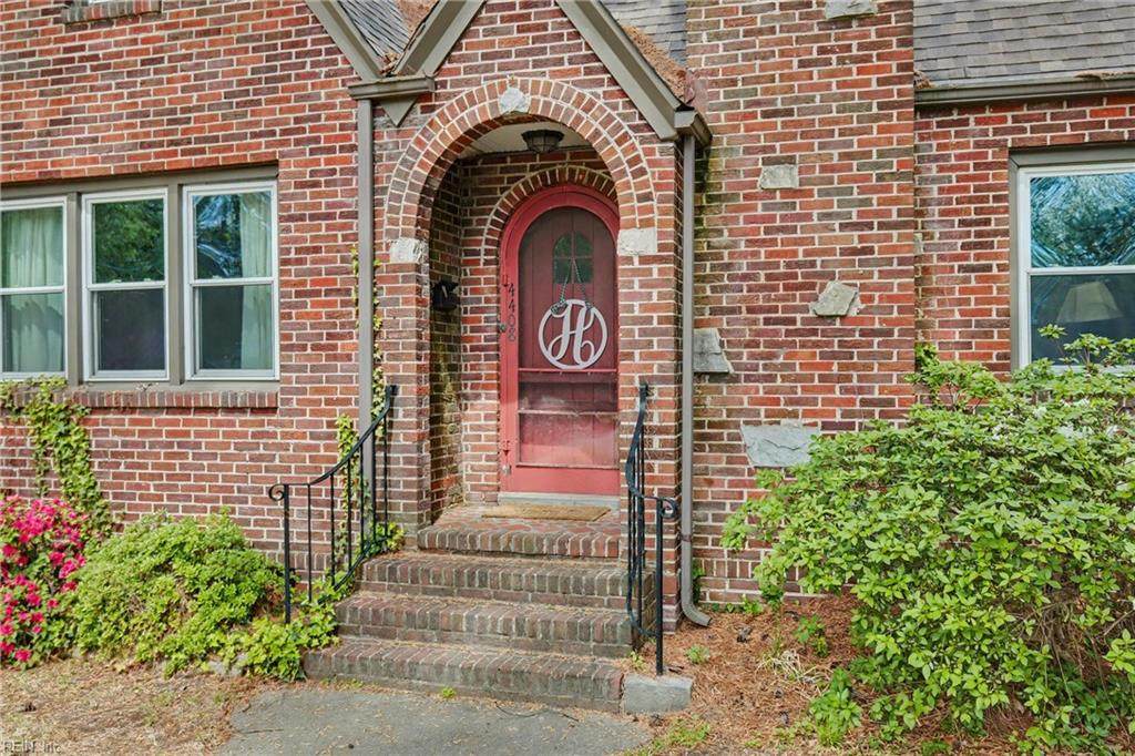 4408 Winchester Dr - Photo 1