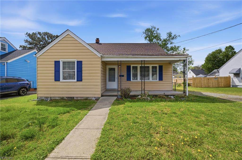 209 Hanbury Ave - Photo 1