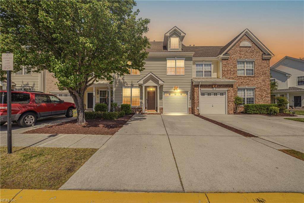1025 Lambourne Ln - Photo 1