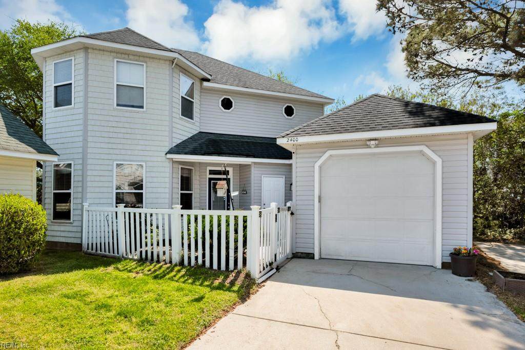 2400 Courtyard Ln - Photo 1