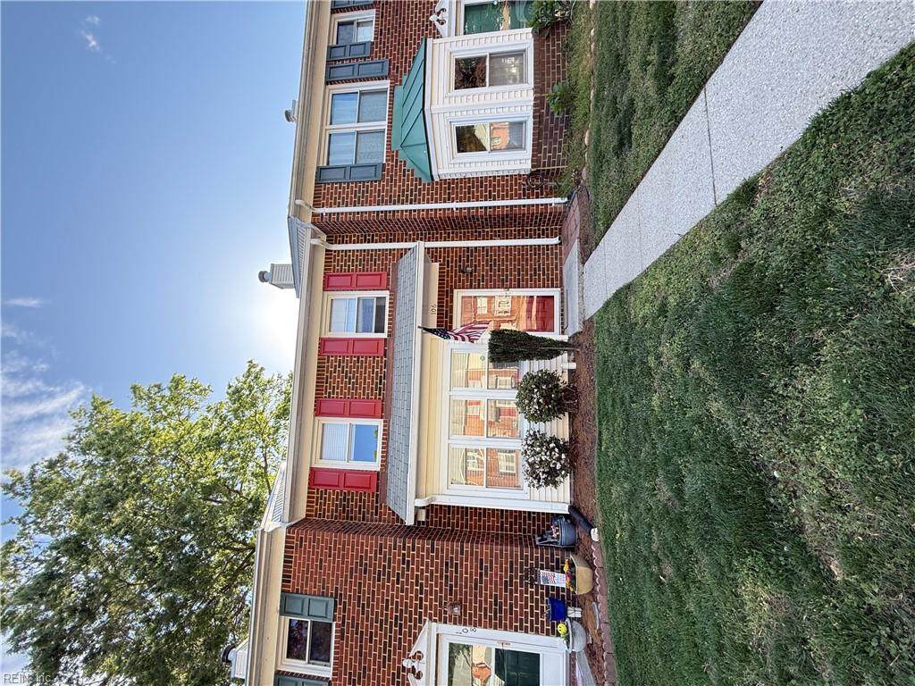 106 Kingsbridge Ln - Photo 1