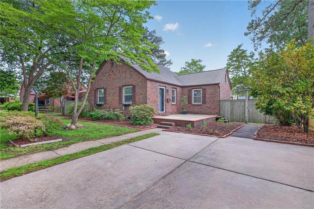 163 Evans St - Photo 1