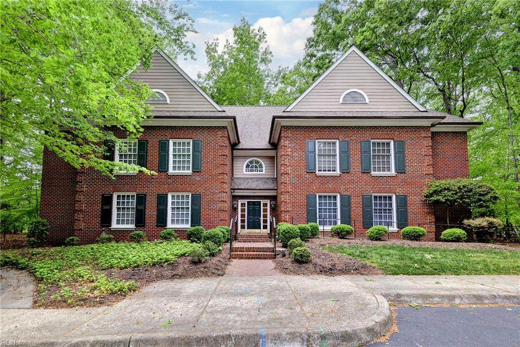 237 Woodmere Dr - Photo 1