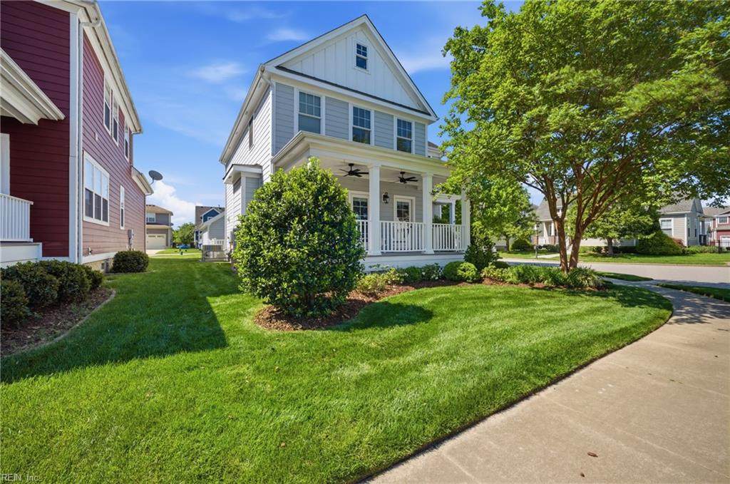 3245 Conservancy Dr - Photo 1