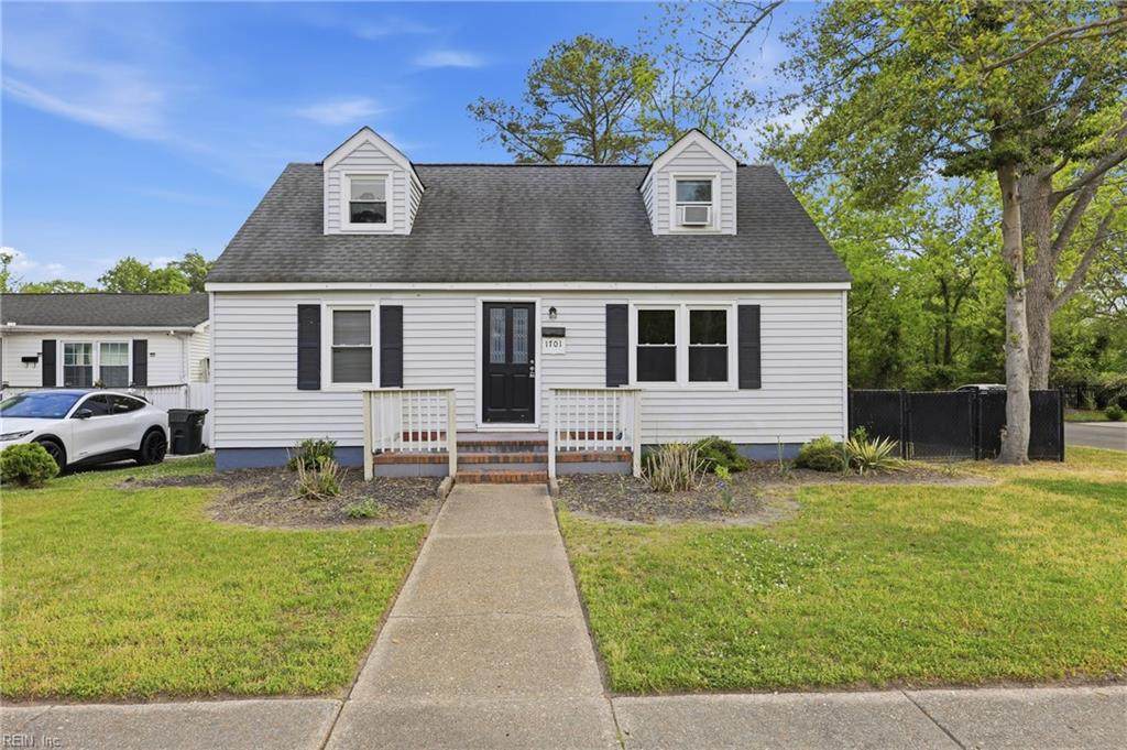 1701 Morris Ave - Photo 1