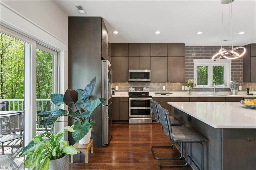 9924 Sycamore Landing Rd - Photo 1