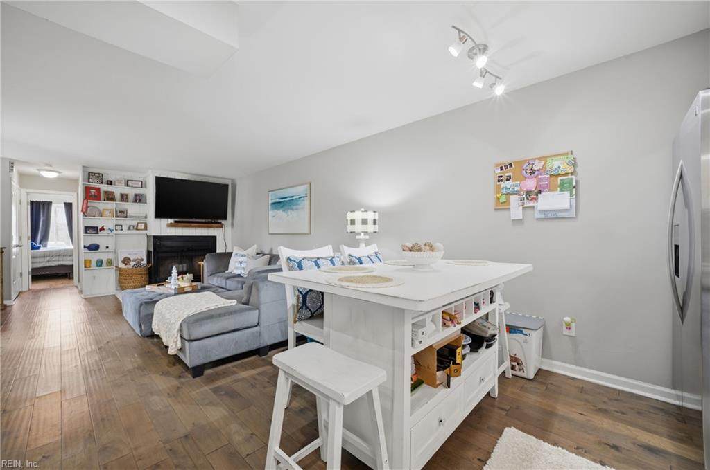 1101 Lands End Way - Photo 1
